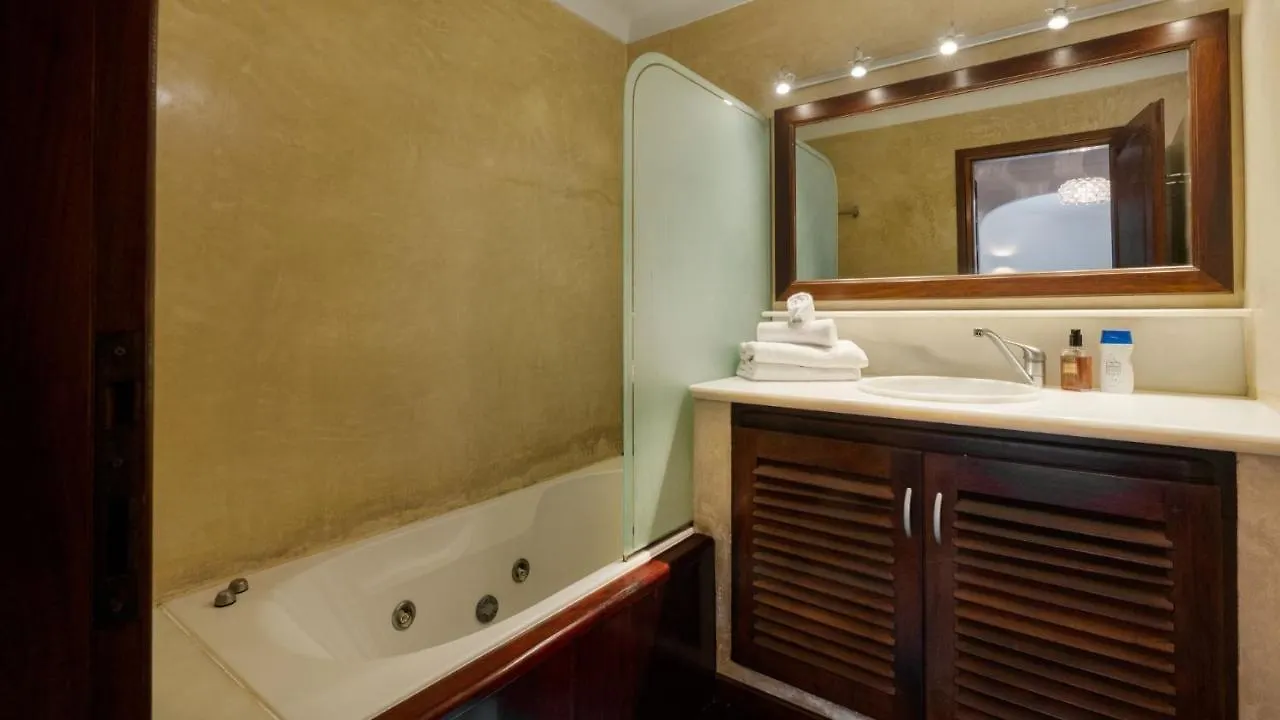 Magnificent Villa Marama In The Midst Of Ibiza'S Countryside Sant Jordi de ses Salines