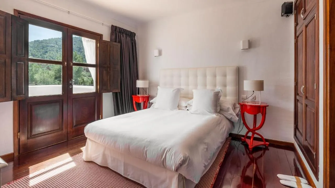 Magnificent Villa Marama In The Midst Of Ibiza'S Countryside Sant Jordi de ses Salines Spain